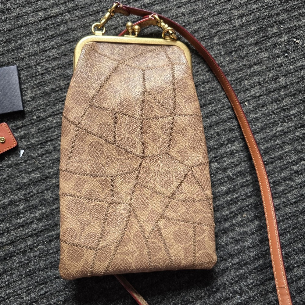 COACH DOUBLE FRAME KISSLOCK CROSSBODY WITH SIGNATURE PATCHWORK 69109 - Picture 7 of 12